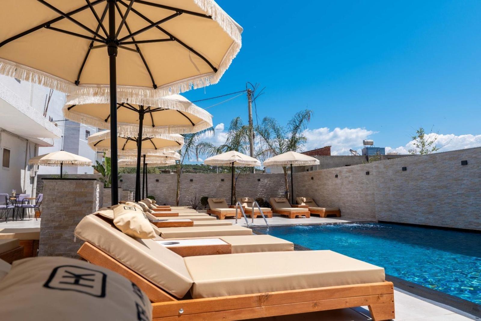 Hotel Kroi Εξαμίλιο Εξωτερικό φωτογραφία