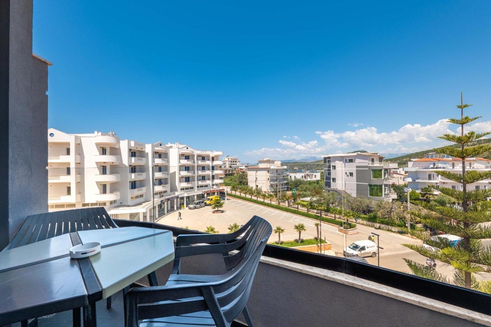 Hotel Kroi Εξαμίλιο Εξωτερικό φωτογραφία