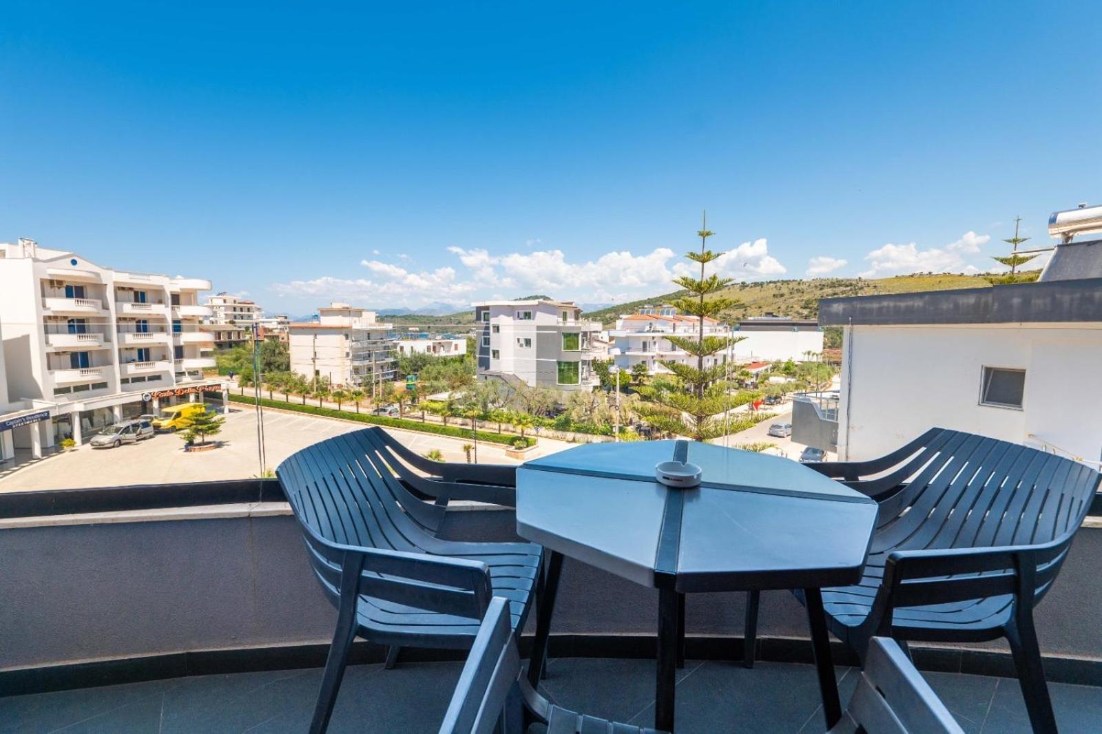 Hotel Kroi Εξαμίλιο Εξωτερικό φωτογραφία